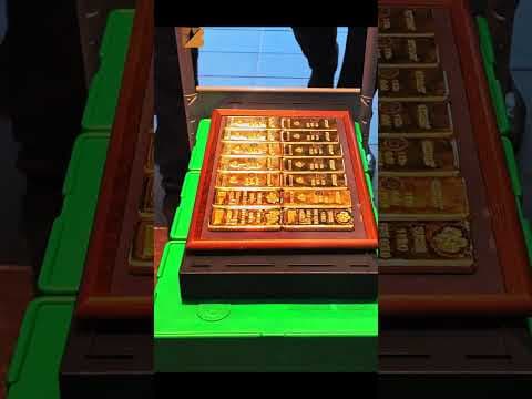 What It Looks Like to Sell Kilos of Bullion