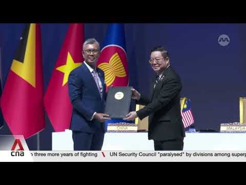 Singapore PM Wong urges ASEAN and China to move quickly on upgraded trade deal